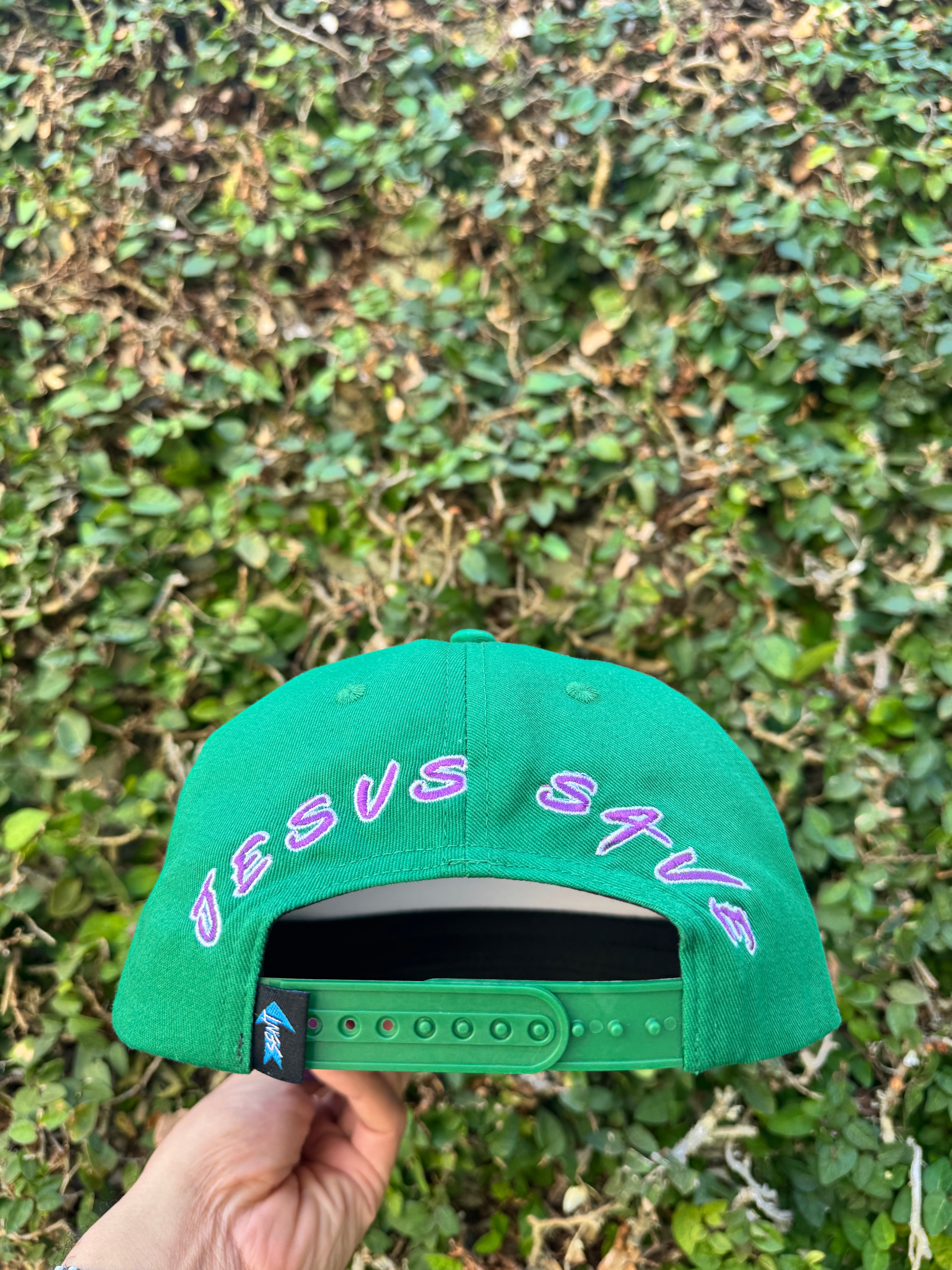 Gorra “Jesus Save”