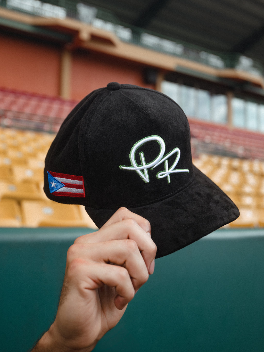 Dios me hizo Boricua ”Black”